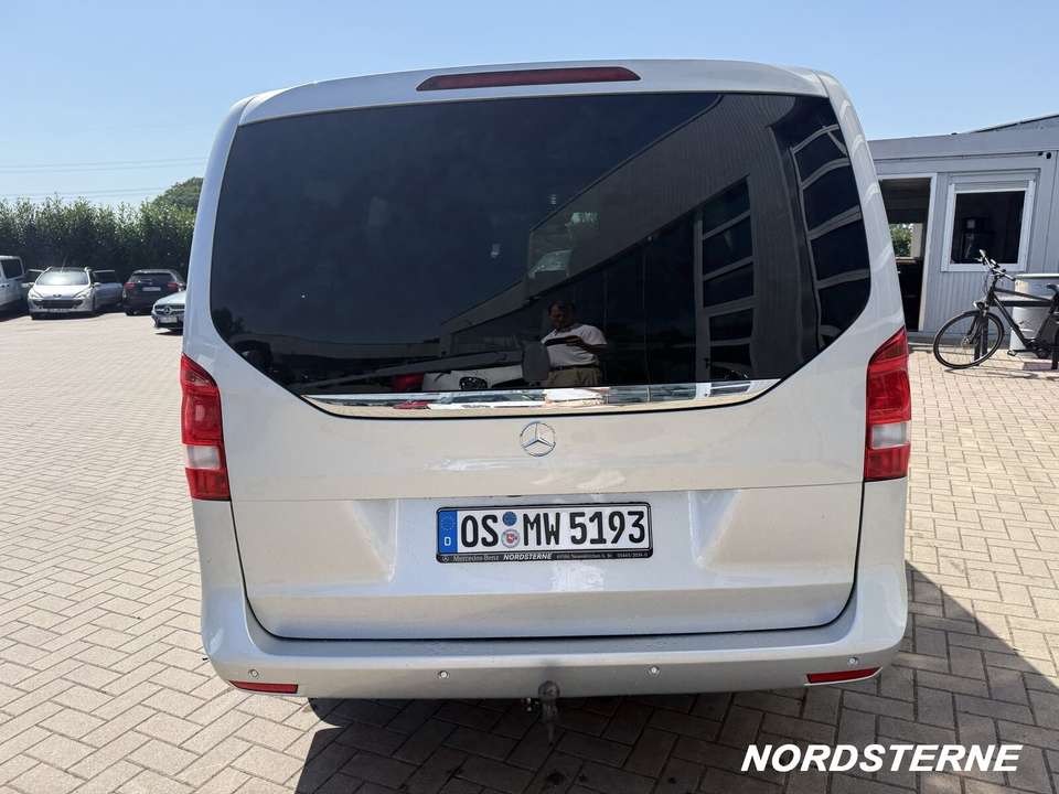 Mercedes-Benz V 220 - Imagem 7