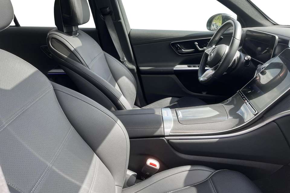 Mercedes-Benz GLC 300 - Imagem 6