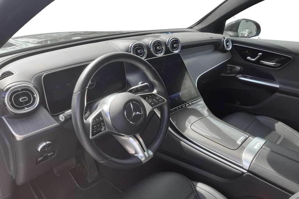 Mercedes-Benz GLC 300 - Imagem 11