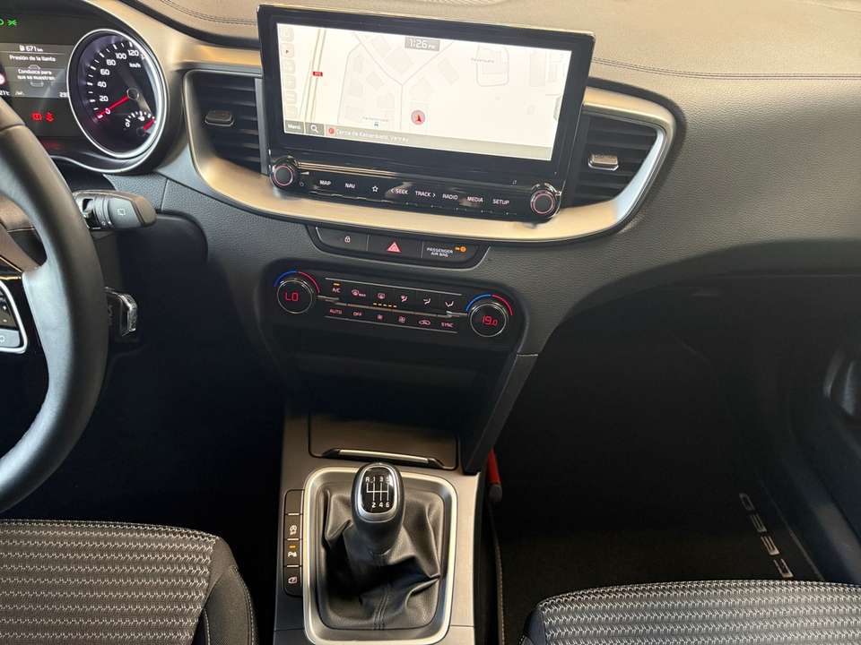 Kia Ceed SW / cee'd SW - Imagem 8