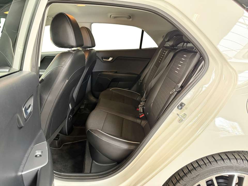 Kia Rio - Imagem 13