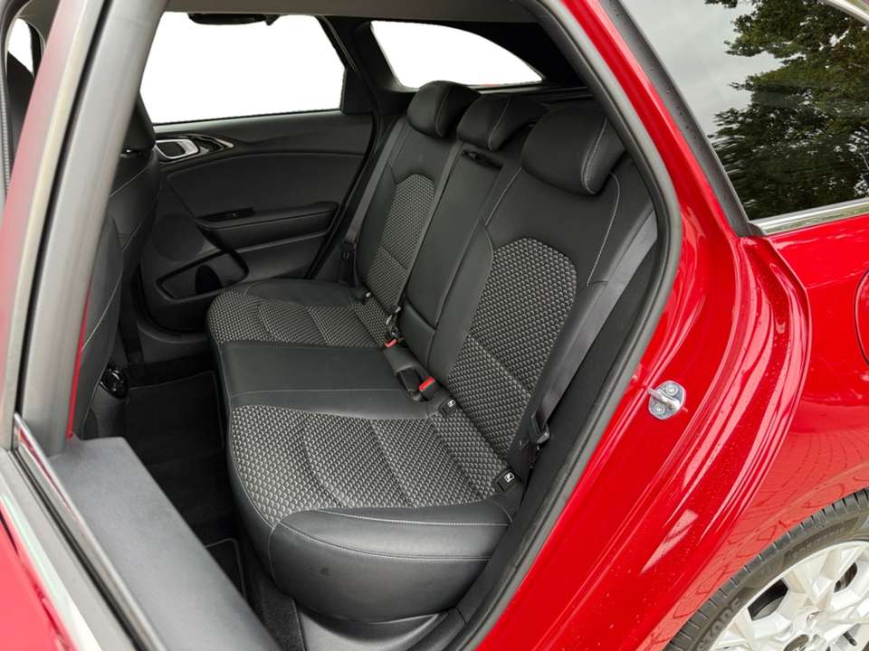 Kia Ceed SW / cee'd SW - Imagem 13