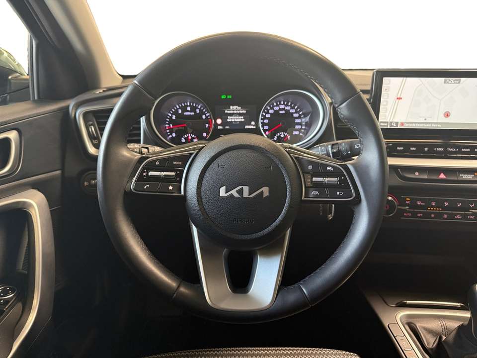 Kia Ceed SW / cee'd SW - Imagem 12
