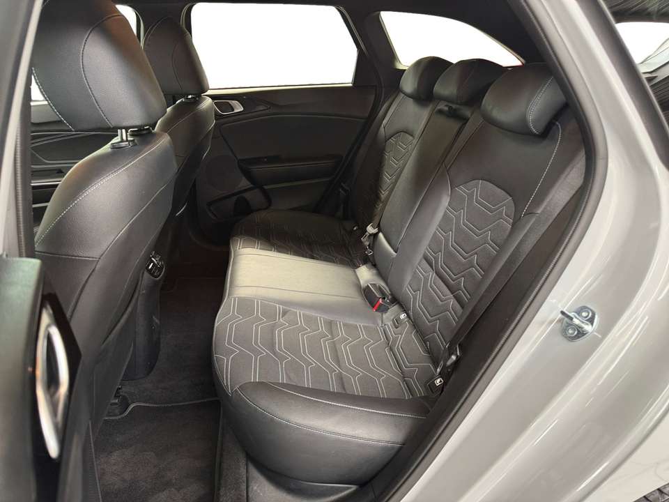 Kia Ceed SW / cee'd SW - Imagem 13