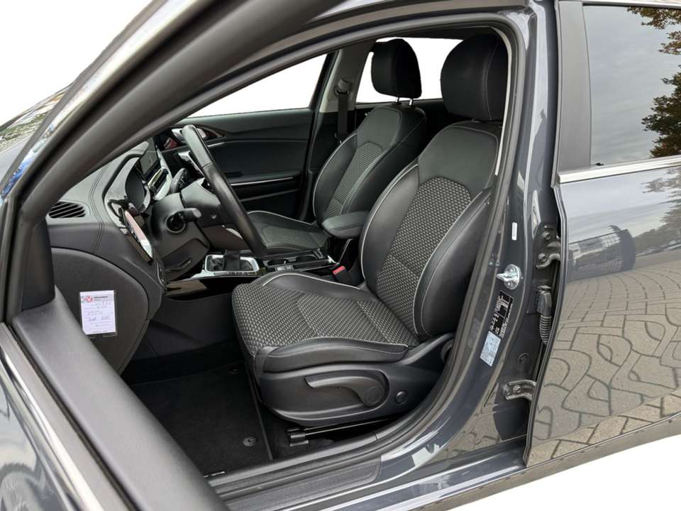 Kia Ceed SW / cee'd SW - Imagem 10