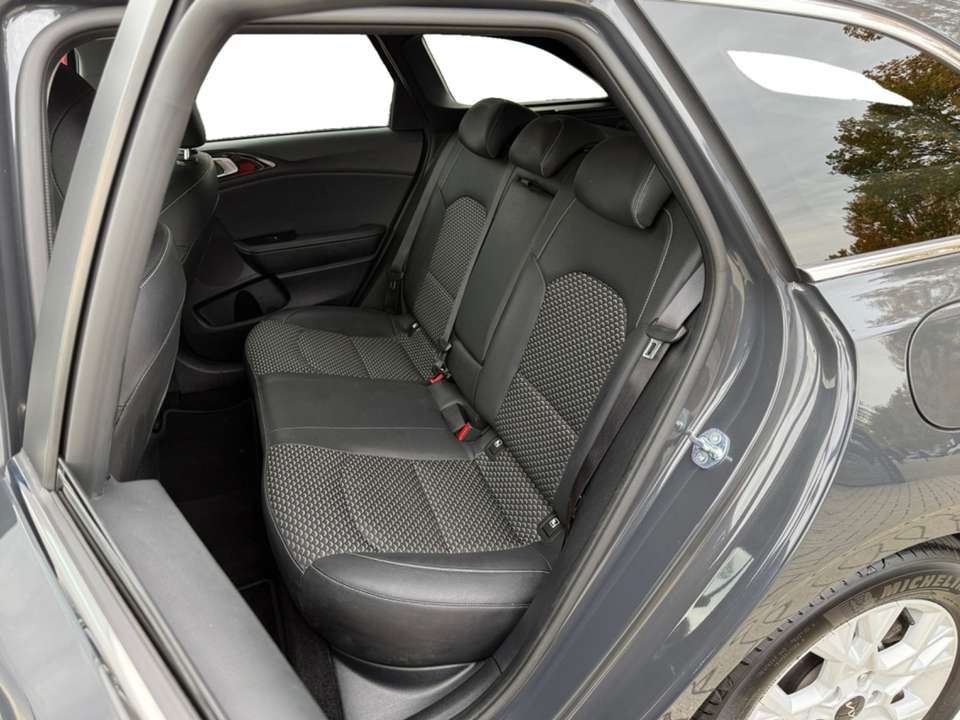 Kia Ceed SW / cee'd SW - Imagem 15