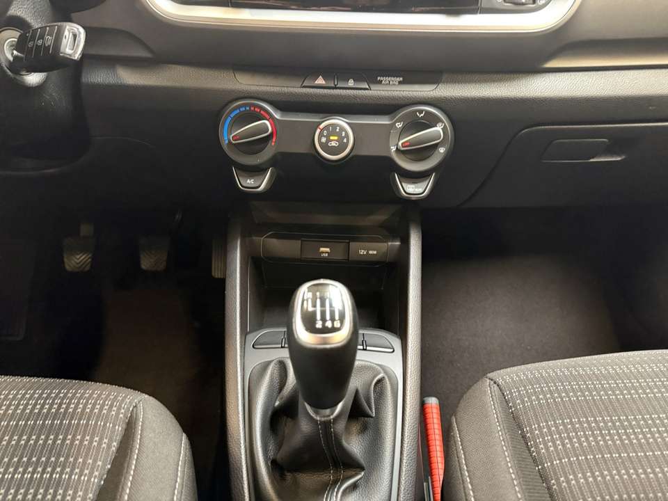 Kia Stonic - Imagem 8