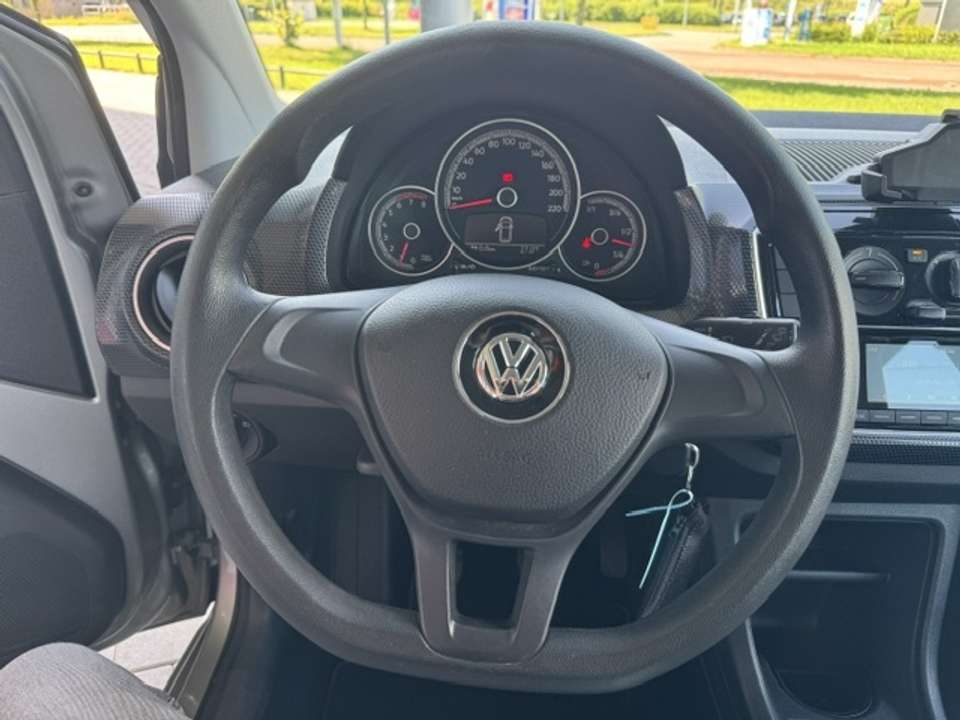 Volkswagen up! - Imagem 9