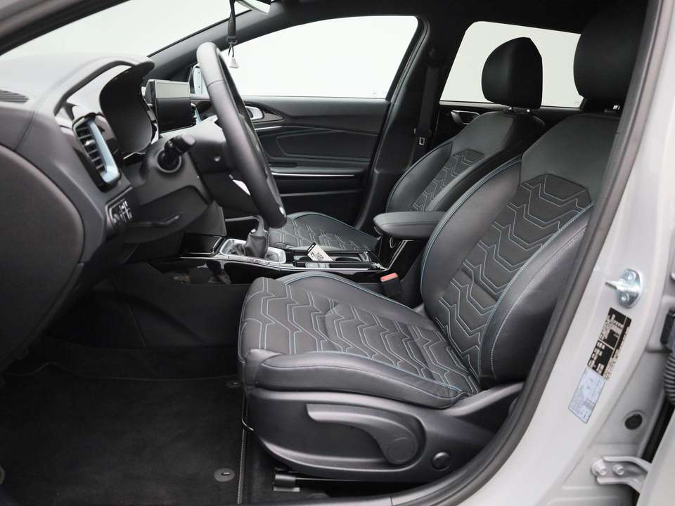Kia Ceed SW / cee'd SW - Imagem 8