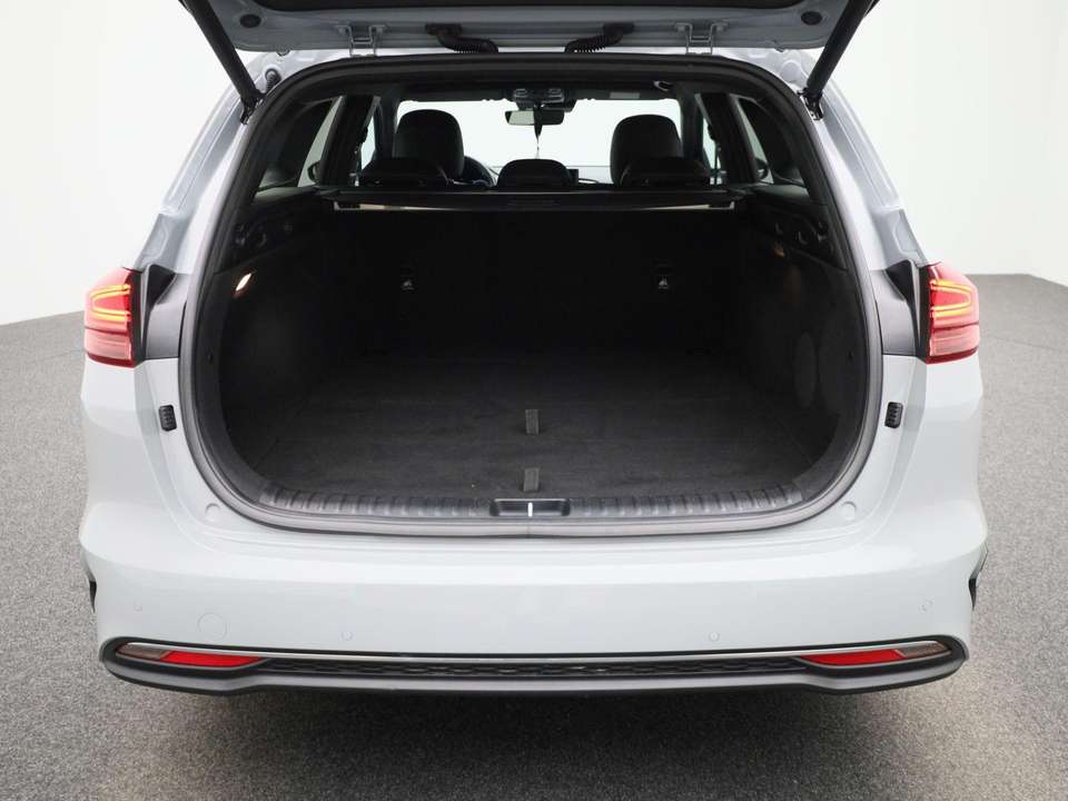 Kia Ceed SW / cee'd SW - Imagem 10