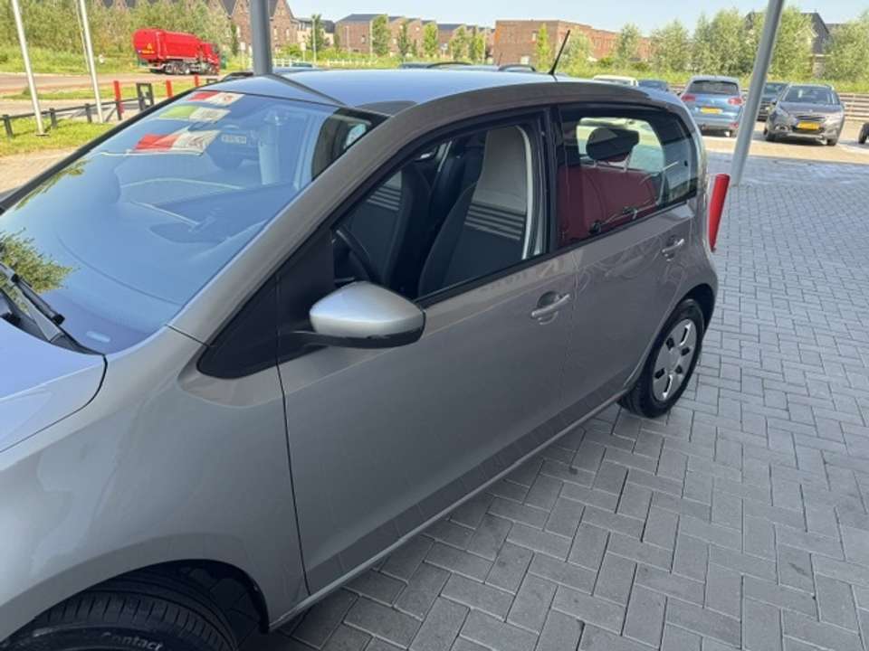 Volkswagen up! - Imagem 16