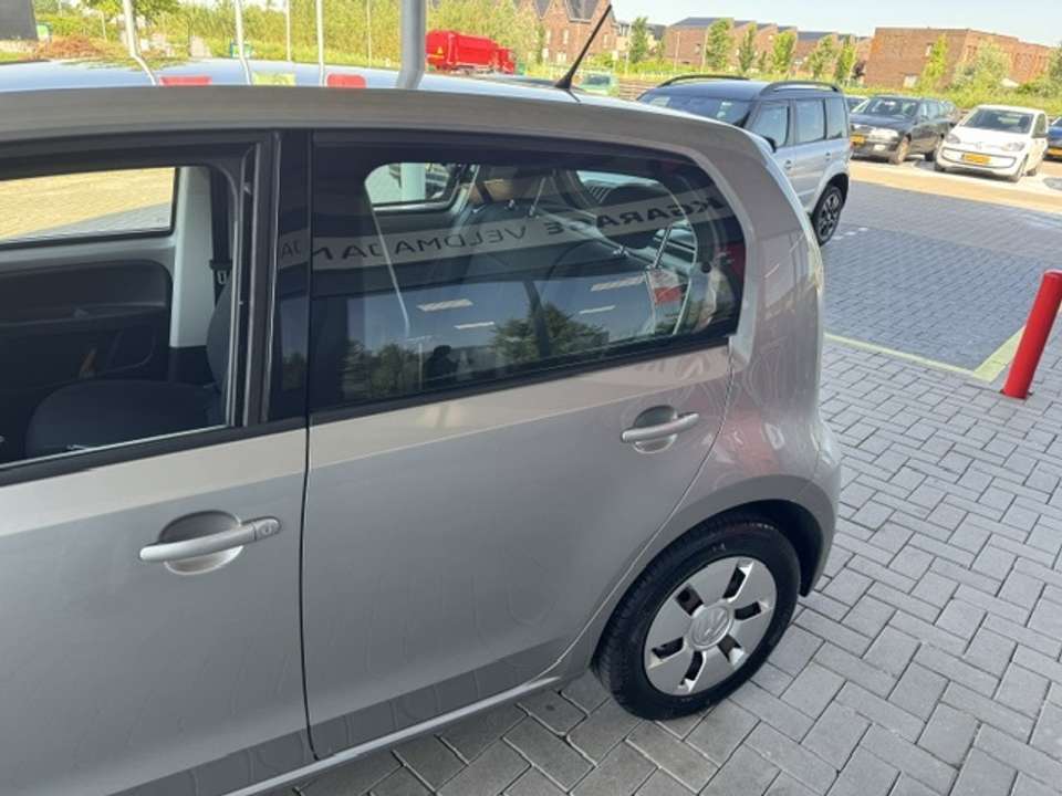 Volkswagen up! - Imagem 17
