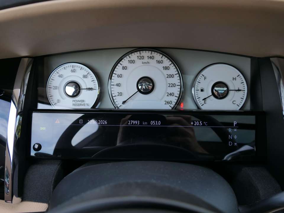 Rolls-Royce Ghost - Imagem 6