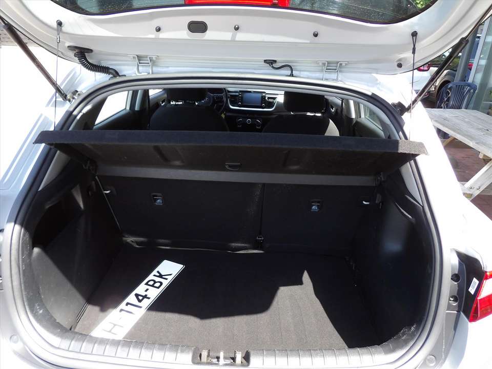 Kia Stonic - Imagem 18
