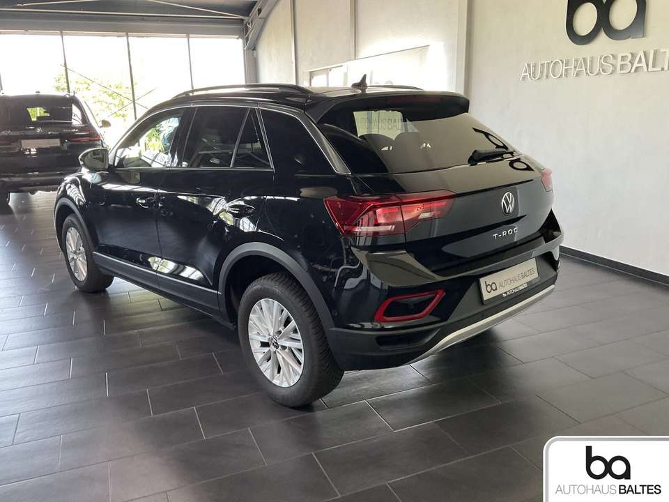 Volkswagen T-Roc - Imagem 4