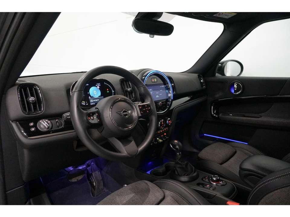 MINI Cooper SE Countryman - Imagem 2