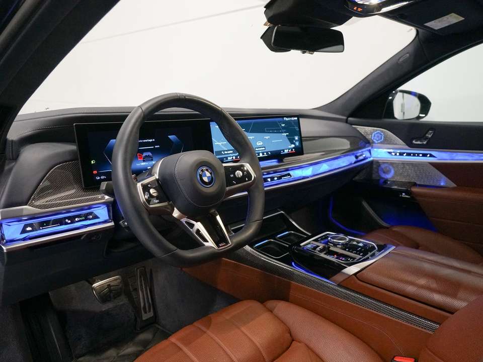 BMW i7 - Imagem 2