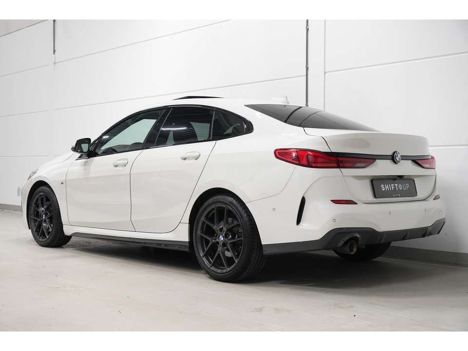 BMW 218 - Imagem 6