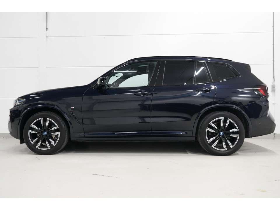 BMW iX3 - Imagem 5