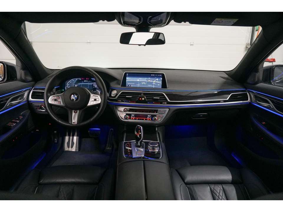 BMW 745 - Imagem 9