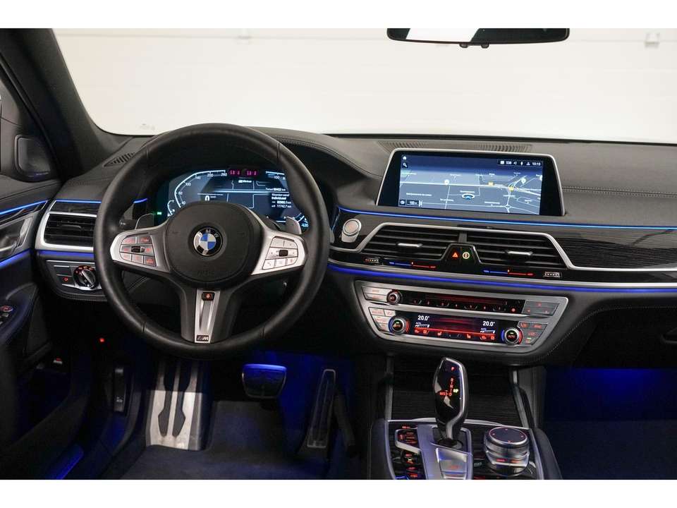 BMW 745 - Imagem 10