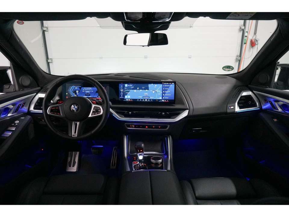 BMW XM - Imagem 9