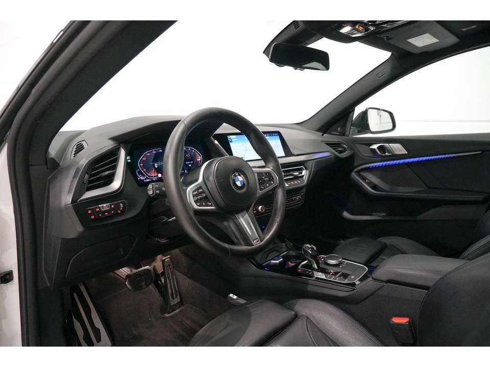 BMW 218 - Imagem 8