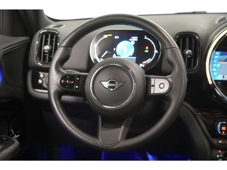 MINI Cooper SE Countryman - Imagem 10