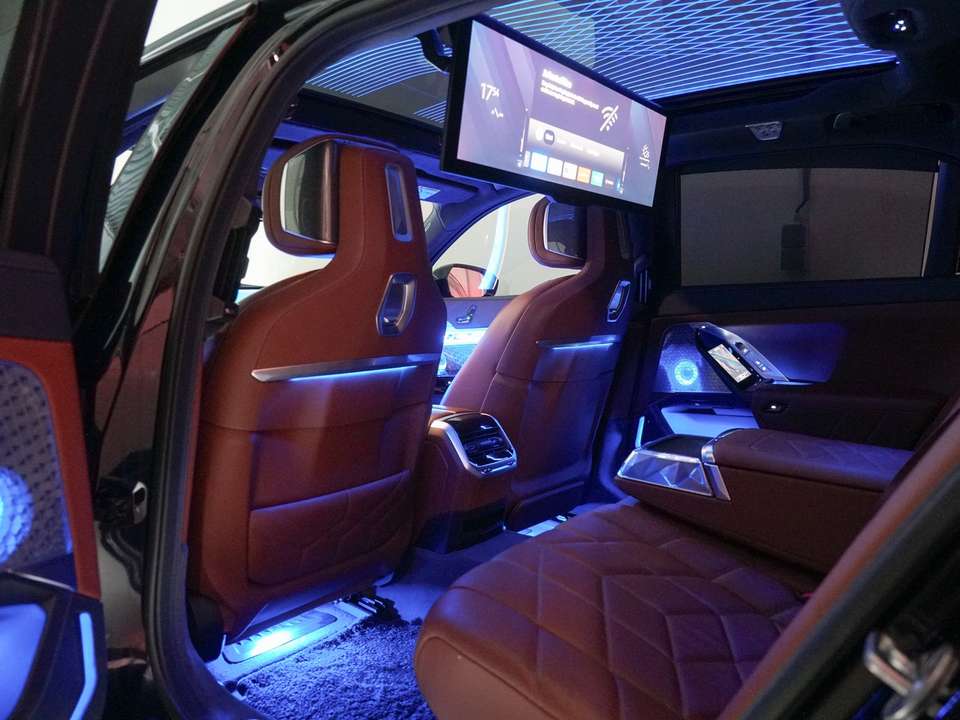 BMW i7 - Imagem 11