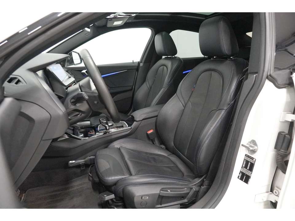BMW 218 - Imagem 11