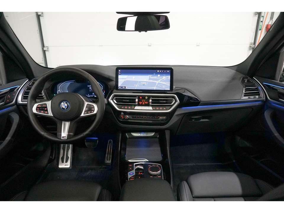 BMW iX3 - Imagem 10