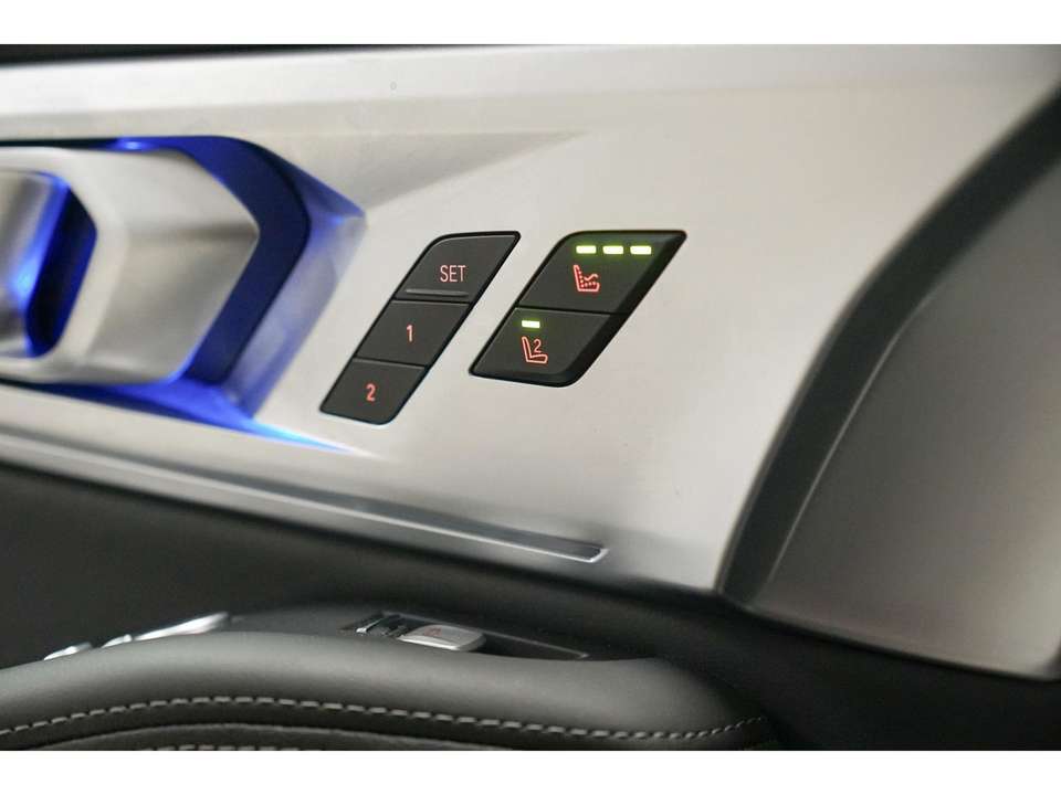BMW XM - Imagem 16