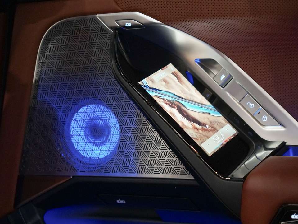 BMW i7 - Imagem 18