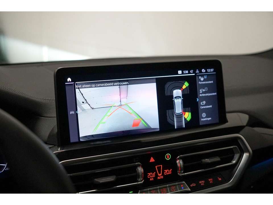 BMW iX3 - Imagem 15