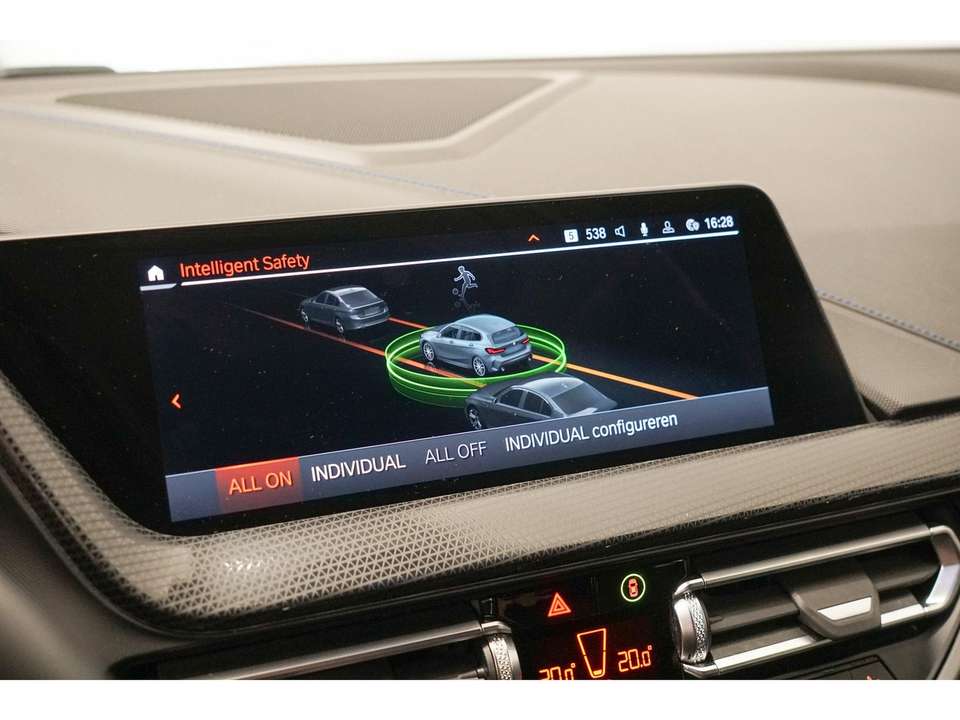 BMW 118 - Imagem 15