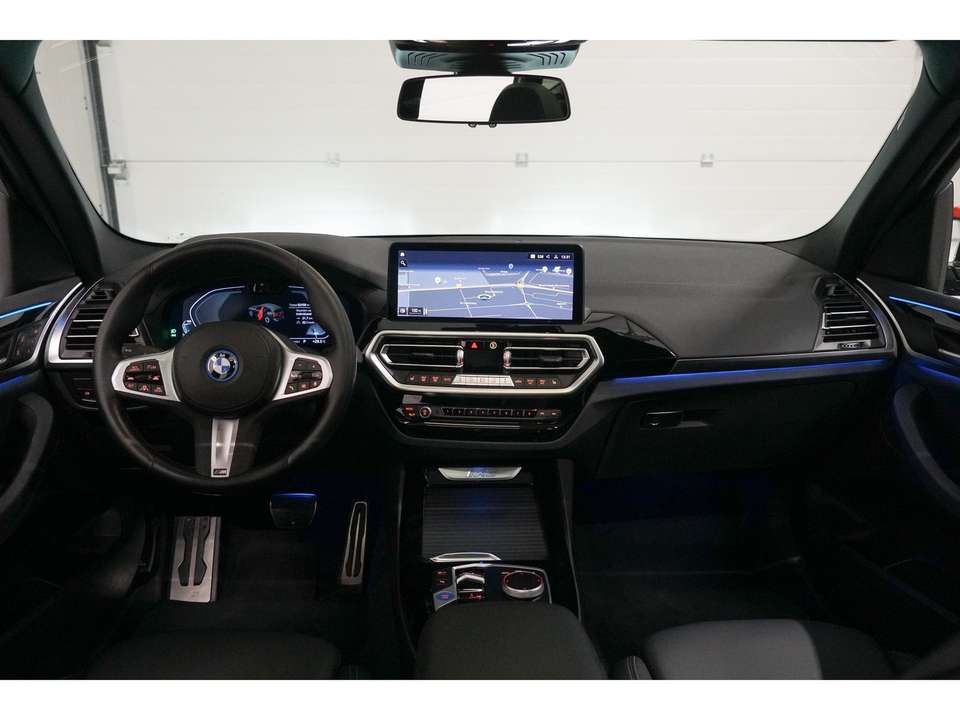 BMW iX3 - Imagem 10