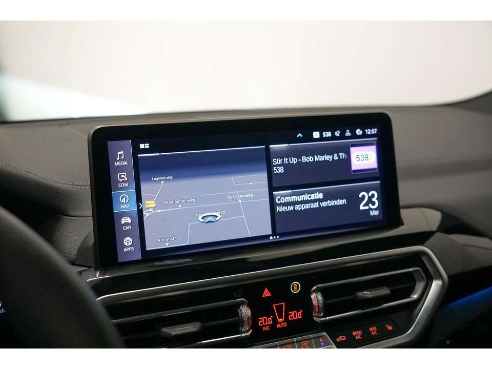 BMW iX3 - Imagem 16