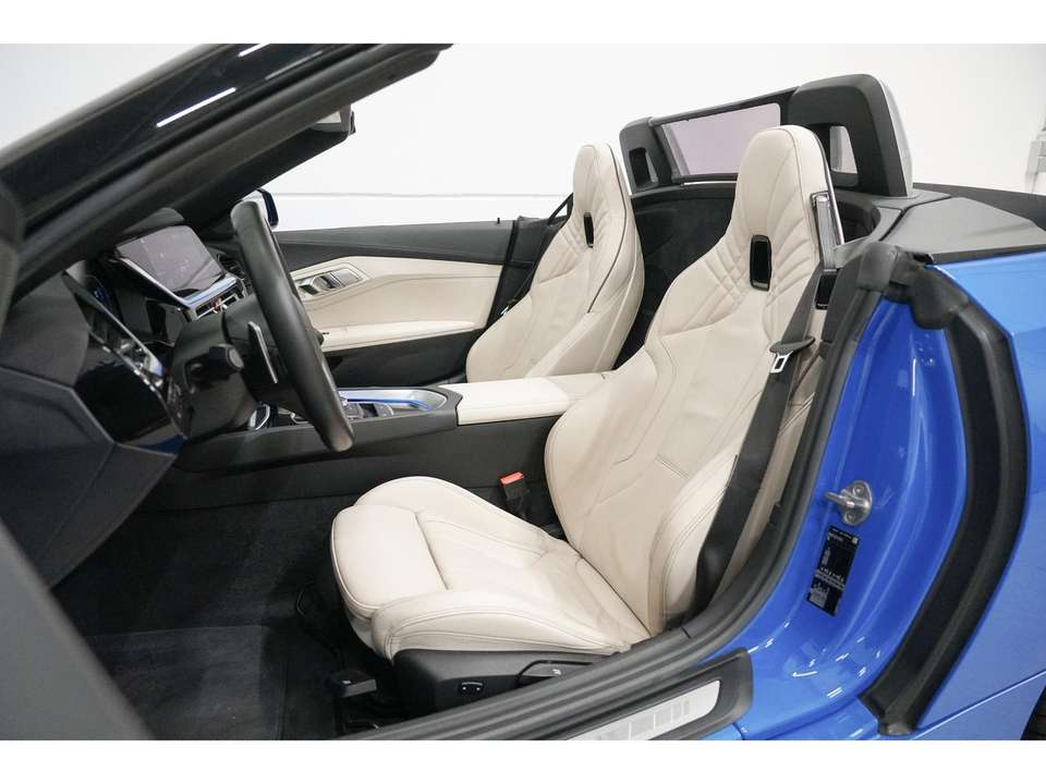 BMW Z4 - Imagem 19