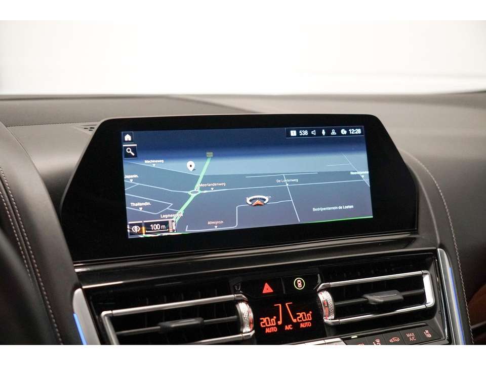 BMW M850 - Imagem 15