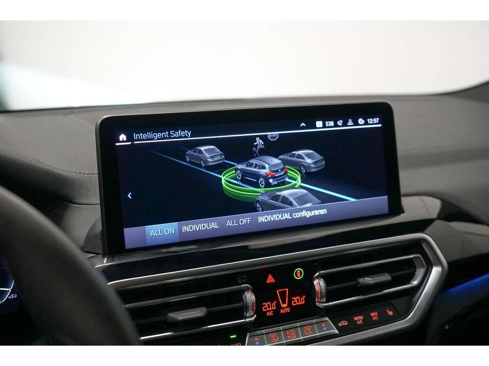 BMW iX3 - Imagem 17