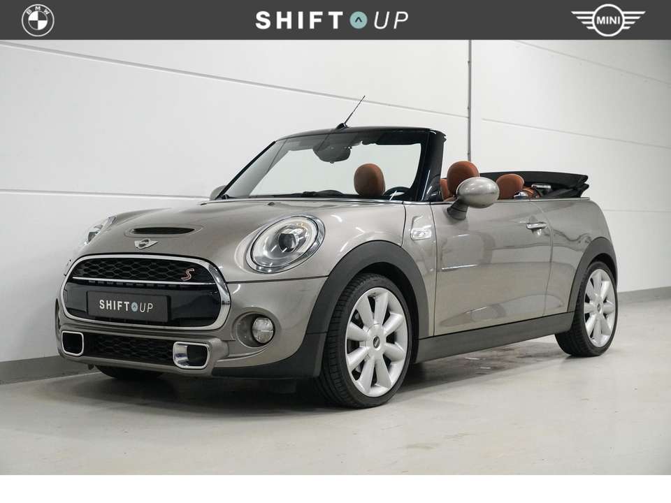 MINI Cooper S Cabrio - Imagem 1