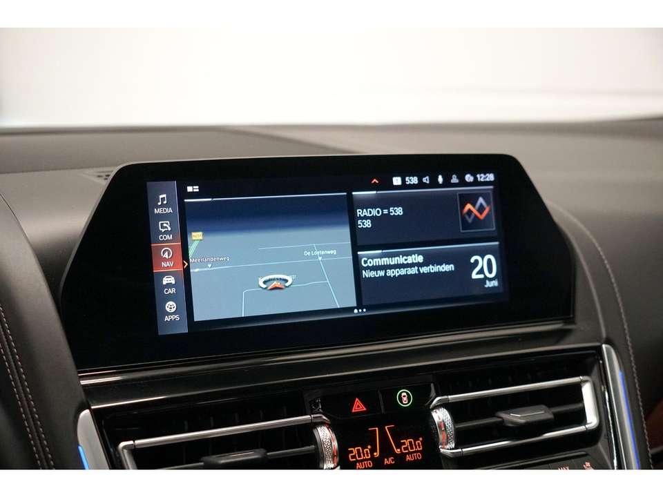 BMW M850 - Imagem 17