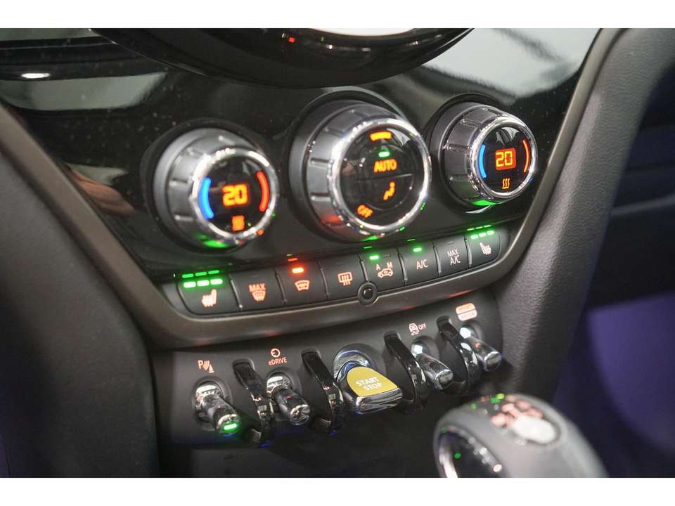 MINI Cooper SE Countryman - Imagem 18