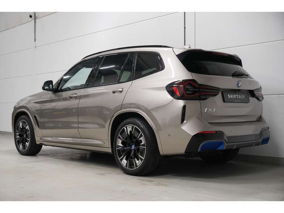 BMW iX3 - Imagem 7