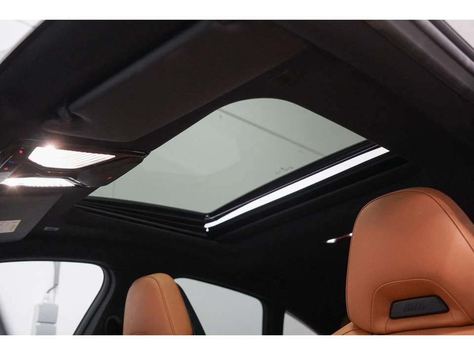 BMW i4 - Imagem 12