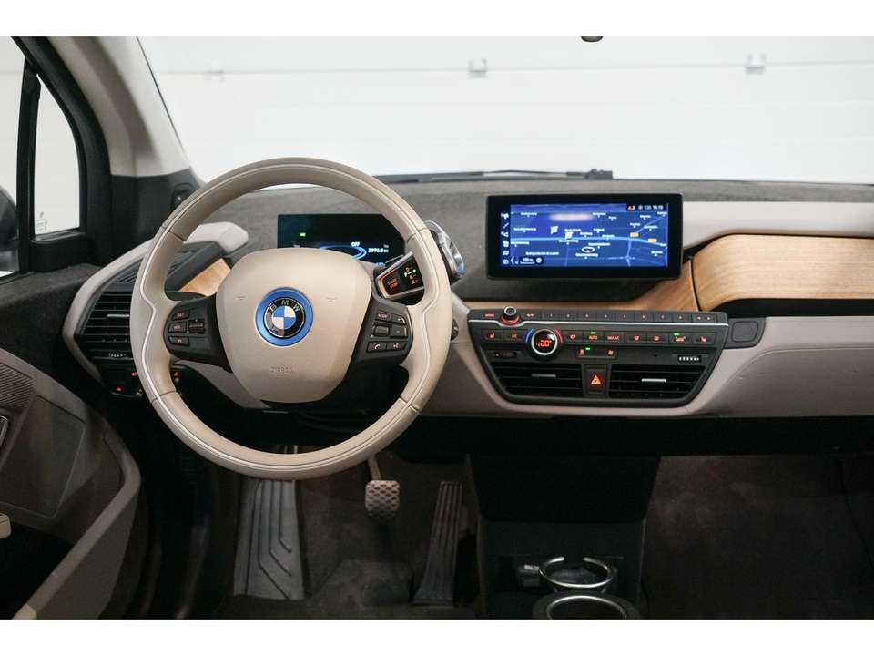 BMW i3 - Imagem 11