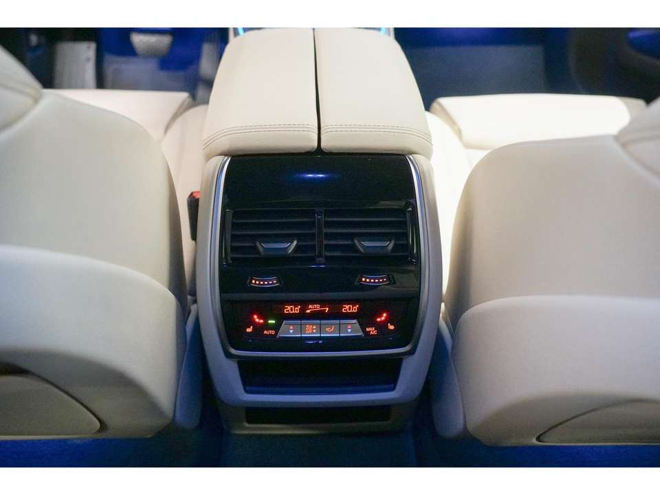 BMW X5 - Imagem 12