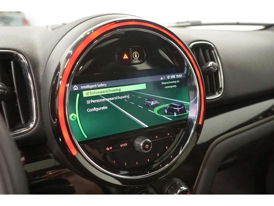 MINI Cooper SE Countryman - Imagem 17