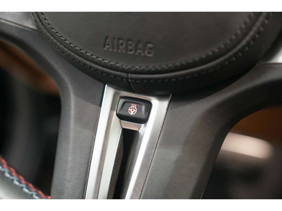 BMW i4 - Imagem 15