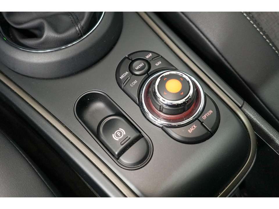 MINI Cooper SE Countryman - Imagem 19